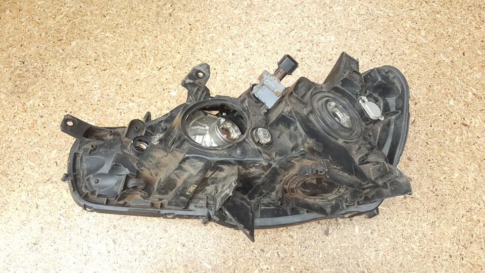 FARO DELANTERO DERECHO MITSUBISHI LANCER 2008 AL 2017